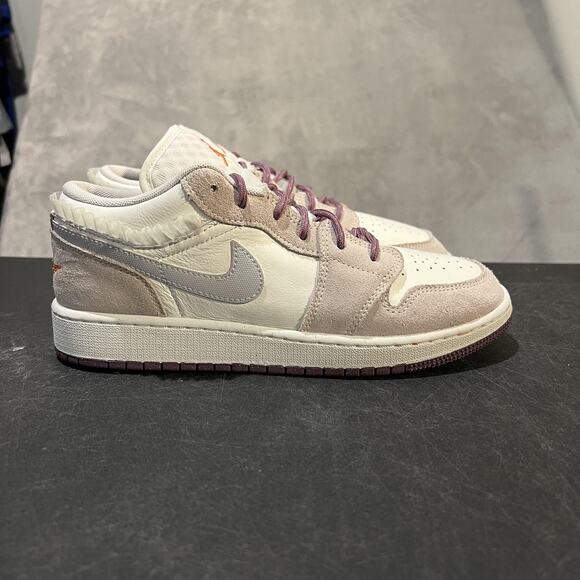 Nike Air Jordan 1 Low SE Shoes Youth Size 7Y Sail Violet Dust Ruffle FQ8094-100